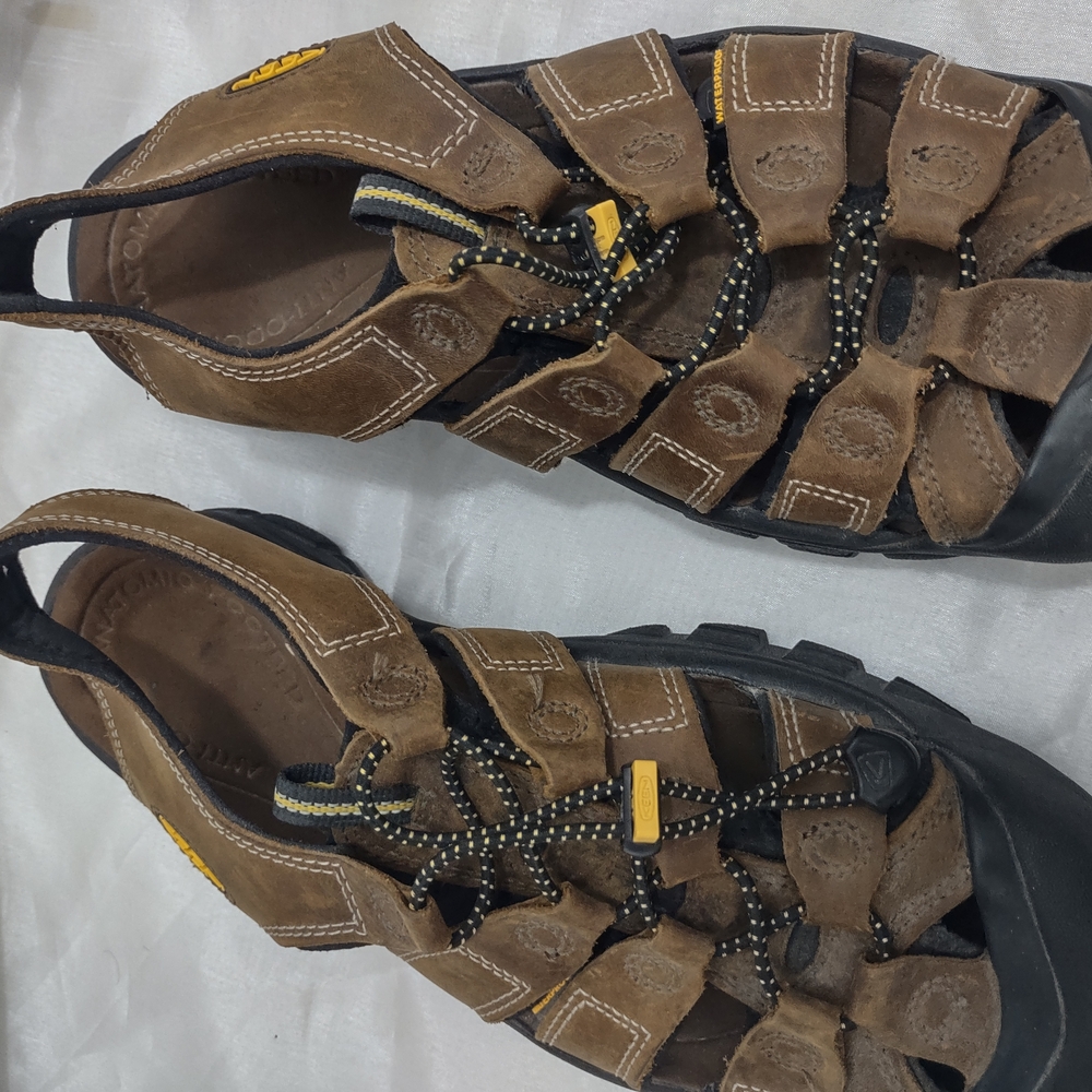 Keen Tan Leather Outdoor Sandals